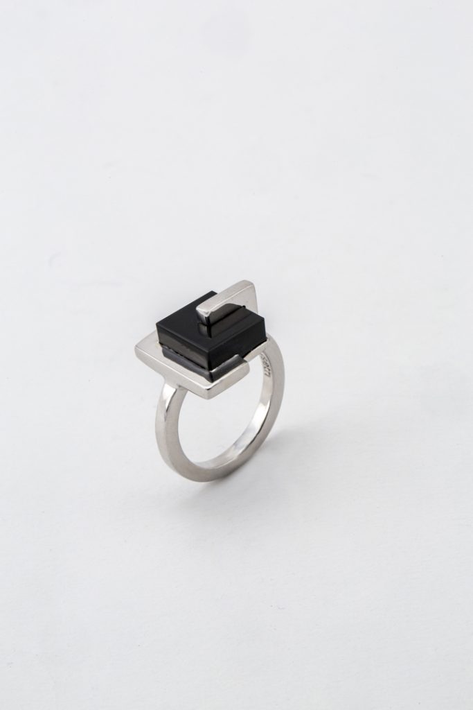 Bague "Carré d'Onyx"
