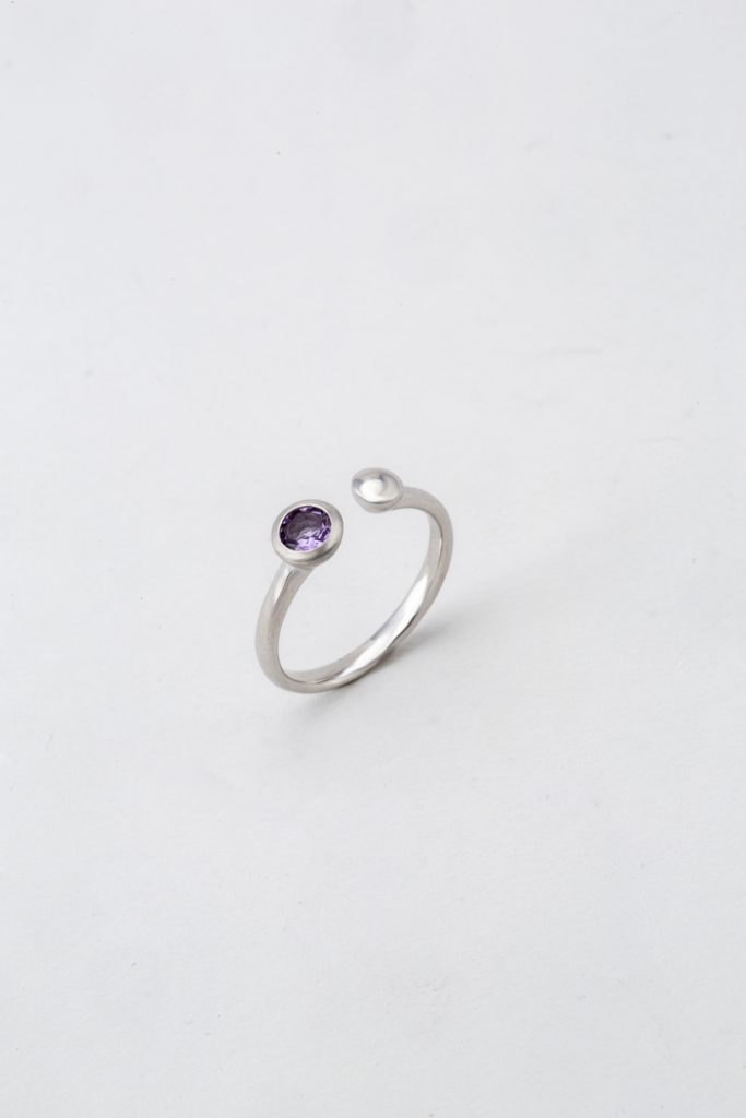 Petite bague ouverte "Améthyste"