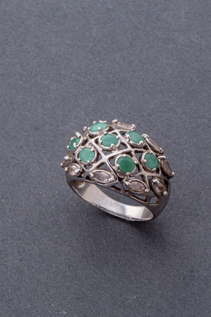 Bague "Dôme d’Émeraudes"