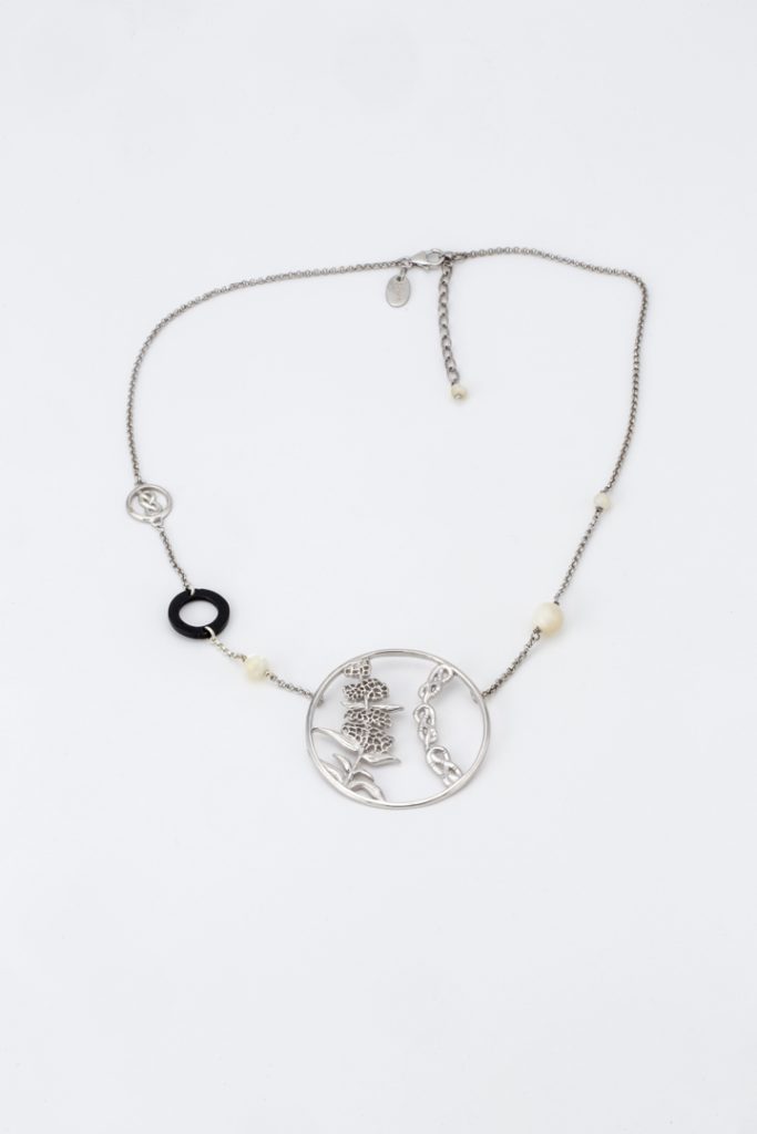 Collier "Gentiane et entrelacs"