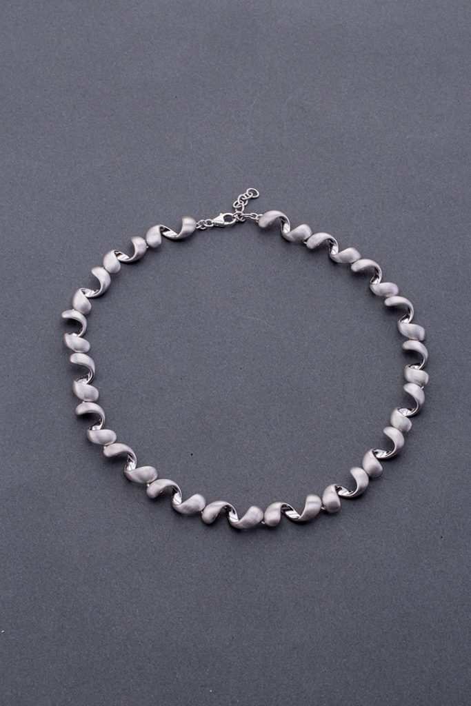 Collier "Scoubidous"