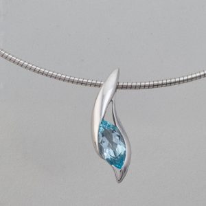 Pendentif Larme d'Azur