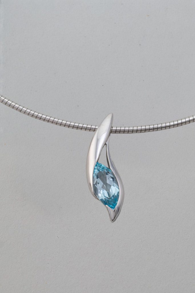 Pendentif Larme d'Azur